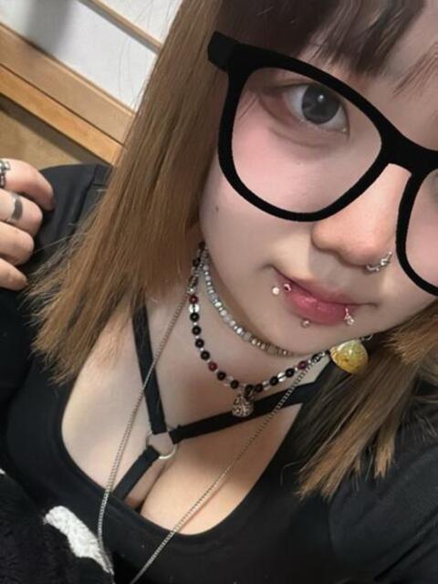 ゆうな パイの巣（セクキャバ）