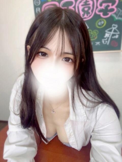 るる(黒髪純粋美少女♪) 学園天国(ファッションヘルス)