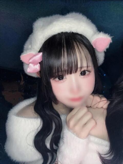 まな 彼女の部屋本店(セクキャバ)