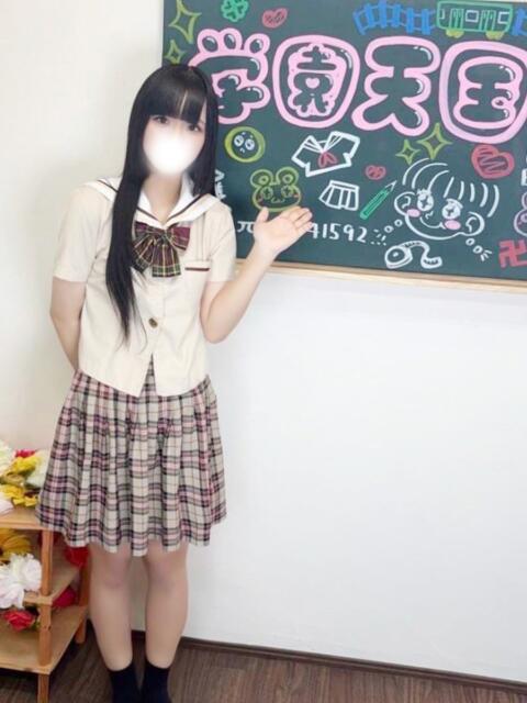 なの(完全素人の可愛さ) 学園天国(ファッションヘルス)