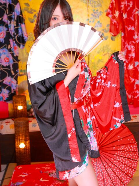 なつ ラブじゅばん（セクキャバ）