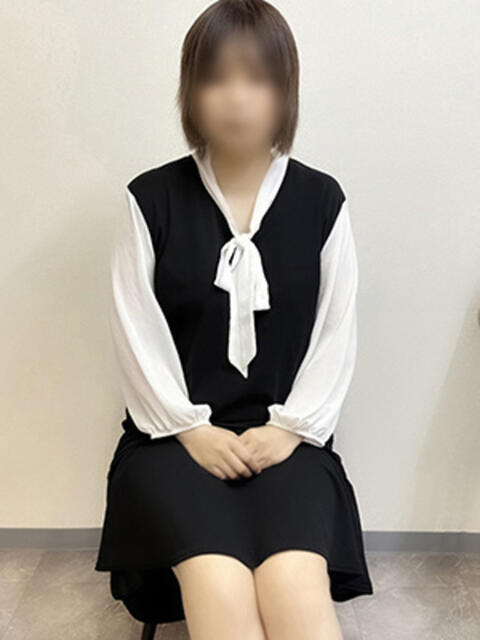 白川（しらかわ） 熟女の風俗最終章　一宮店（熟女デリヘル）