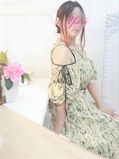 ゆり 西船人妻花壇(人妻デリヘル)