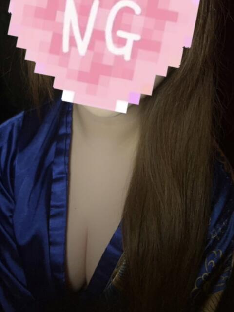 える 仮面舞踏会（セクキャバ）