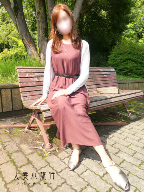 べに 人妻小旅行（人妻系デリヘル）