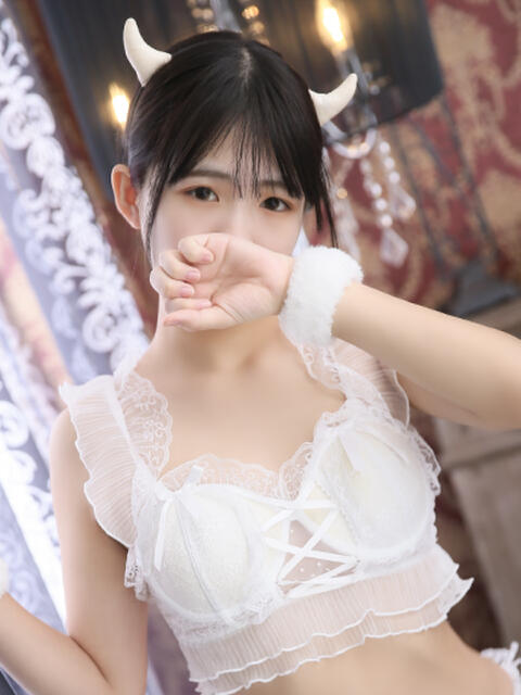 めい【ご奉仕型】 秒即DE舐めてミント 新宿デリバリー店(痴女・M性感デリヘル)