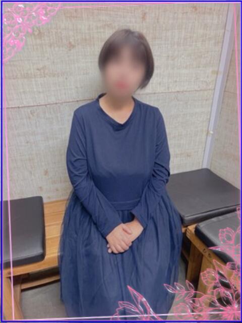 川口　あゆみ ギン妻パラダイス 日本橋店（人妻ホテヘル＆デリヘル）