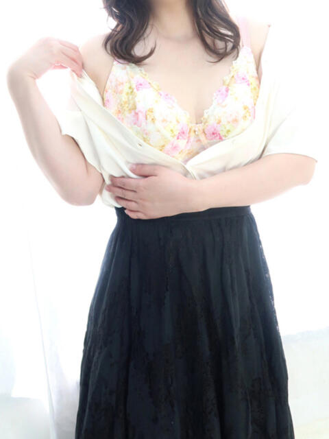 まなみ マダム可憐（人妻デリヘル）
