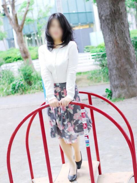 なるみ 完熟ばなな新宿(熟女系待ち合せデリヘル)