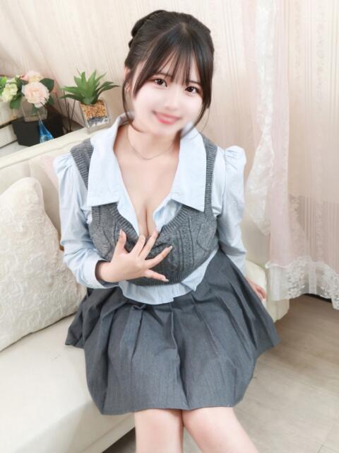 ちか 高級オナクラ　ひよこクラブ（オナクラ・手コキ）