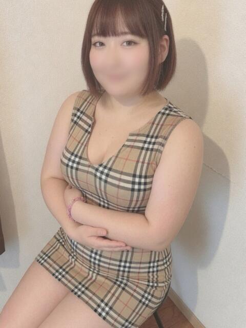 体験入店りみ 艶妻（若妻ホテヘル）