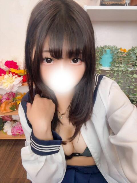 ナナセ(密着イチャイチャ系) ペロ×2キャンディ（デリヘル）