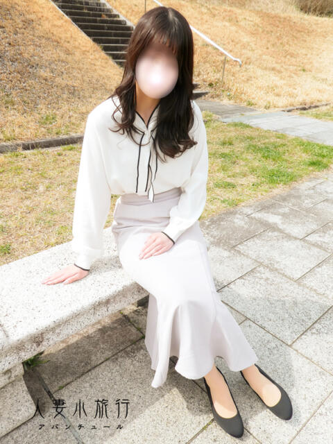 みり 人妻小旅行(人妻系デリヘル)