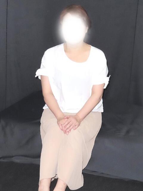笹本 瑠衣 熟女紹介センター（熟女デリヘル）