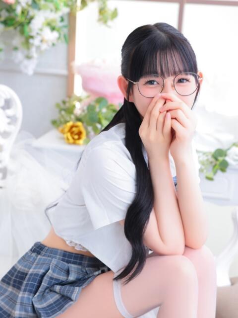ふわりん クラブ バレンタイン大阪(素人美女専門デリヘル)
