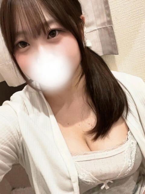 ひまり 白い巨乳(ホテヘル)