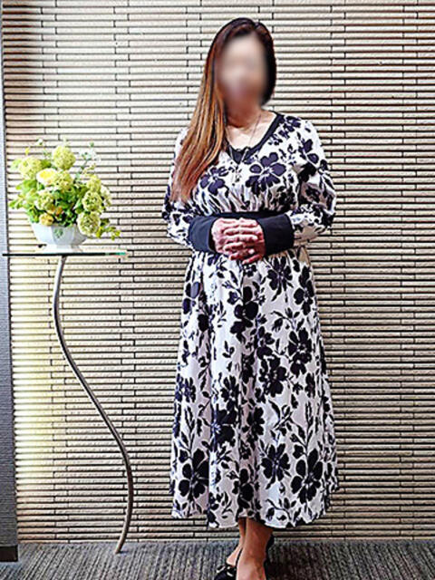 なえ 熟女家 十三店（待ち合わせ型デリヘル）