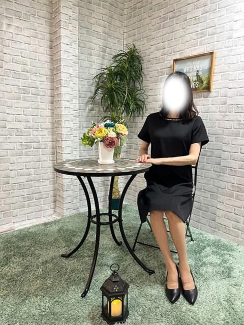 体験【ひかる】奥様 静岡人妻教室（人妻デリヘル）