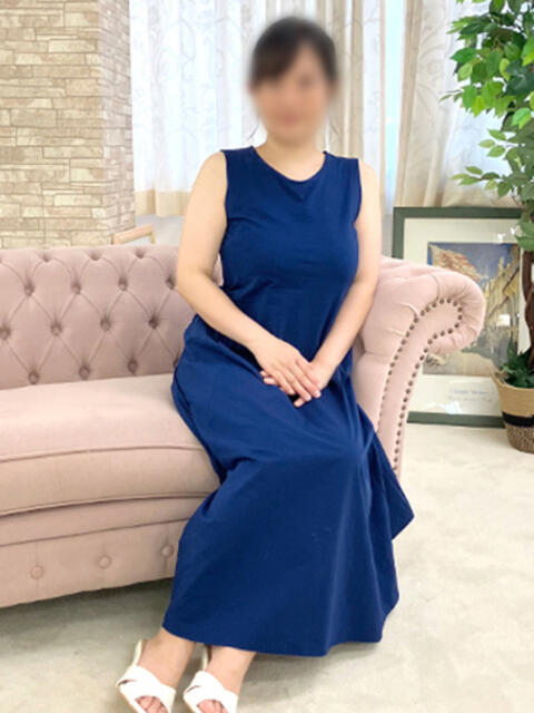 こまち 奥様の実話 梅田店（人妻ホテヘル）