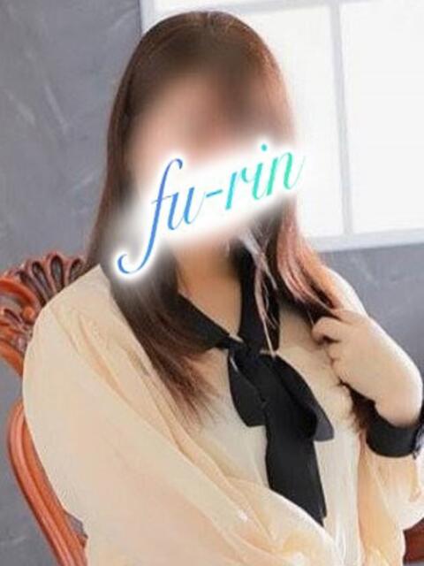 りな 風鈴（ふうりん）（人妻デリヘル）