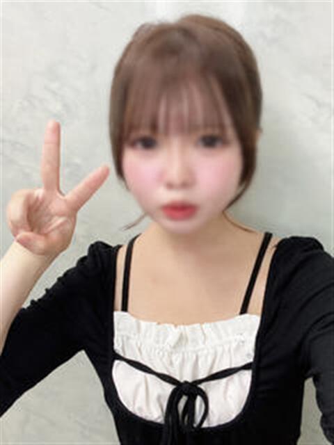 りり 渋谷くいーんず（素人専門ホテヘル＆デリヘル）