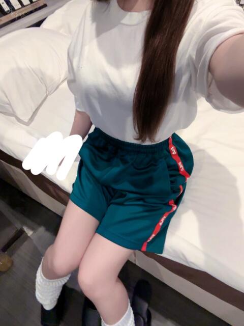 ことり 青チェと赤チェ（派遣型オナクラ（手コキ））