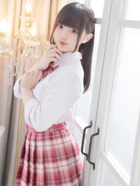 苺月もね 池袋パラダイス（ホテヘル＆デリヘル）