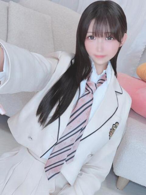 りり E+アイドルスクール品川店(デリヘル)