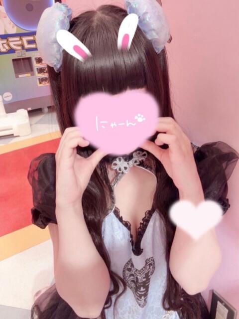 めろ 新宿ハンドメイド（手コキ・オナクラ）