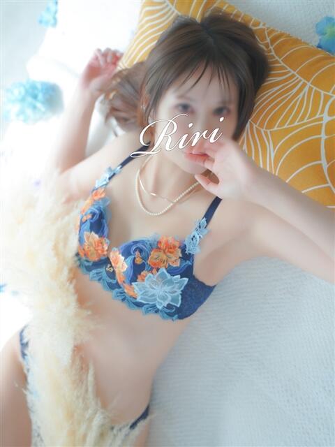 りり 西船人妻花壇（人妻デリヘル）