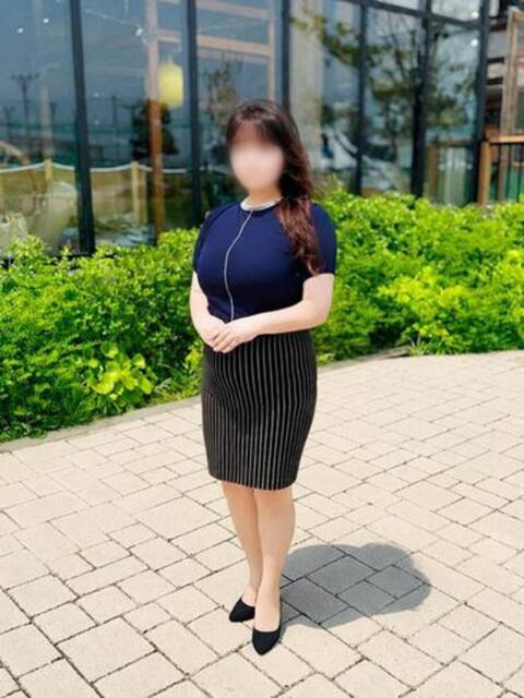 小林 真尋 こあくまな熟女たち 本厚木店(KOAKUMAグループ)(人妻・熟女デリヘル)