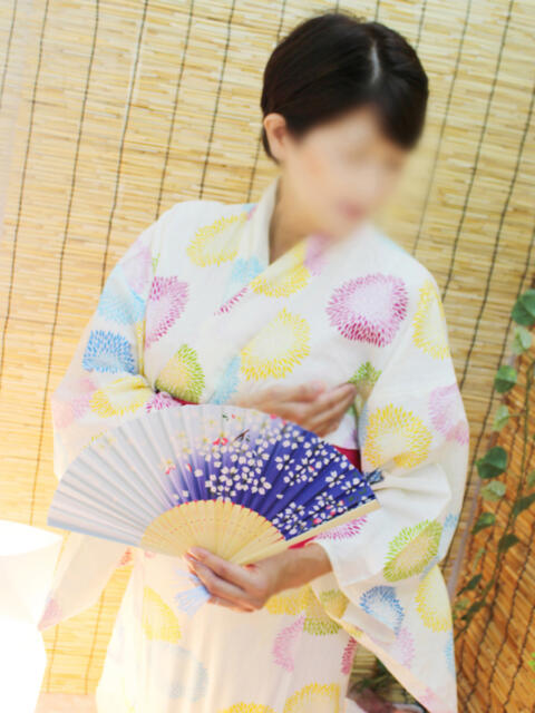 ひかる 完熟ばなな 横浜(人妻熟女デリヘル)