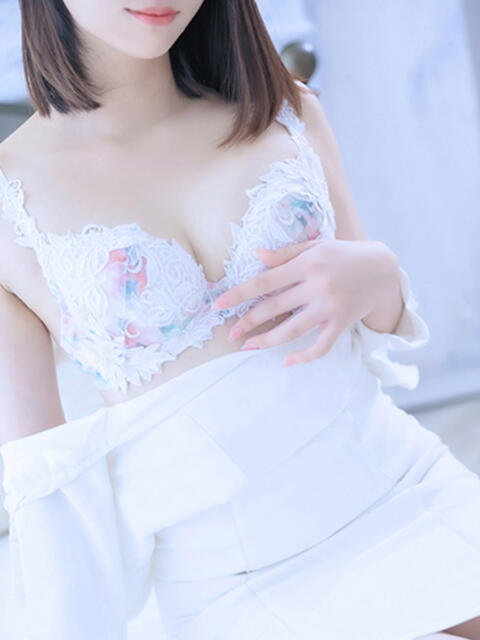 怜菜(れな) グランドオペラ東京（高級デリヘル）