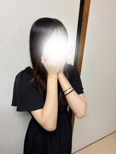 未経験大学生（体験）ちかちゃん ロイヤル　アテンダー（デリヘル）