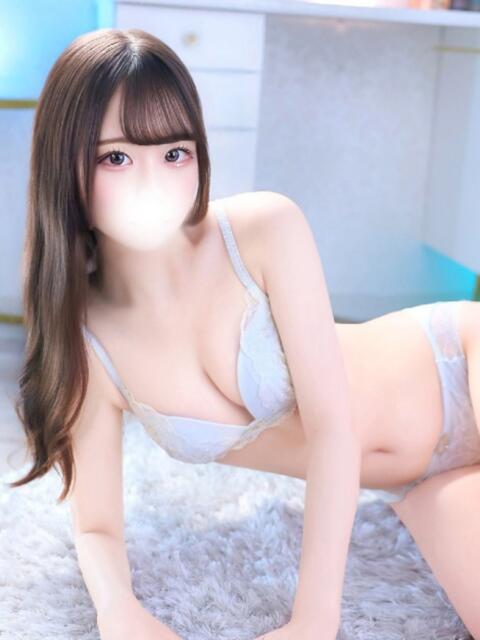 なほ★新卒18歳×業界未経験★ Chloe鶯谷・上野店 S級素人清楚系デリヘル（デリヘル）