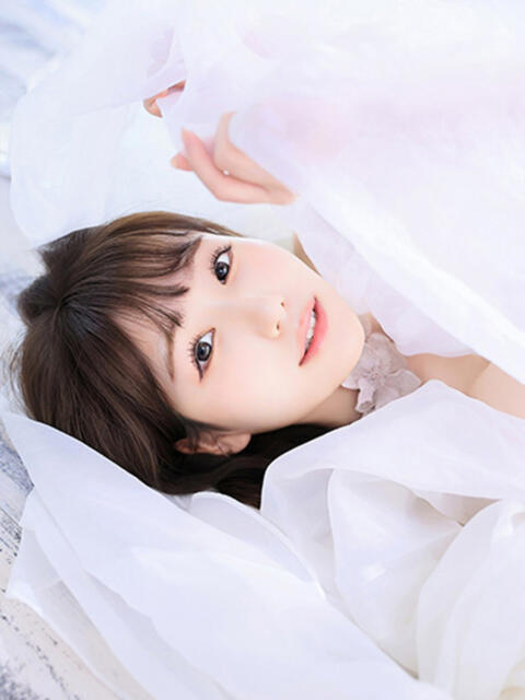 新人・こはる☆濡れて誘う清純肌 シャブール（高級デリヘル）