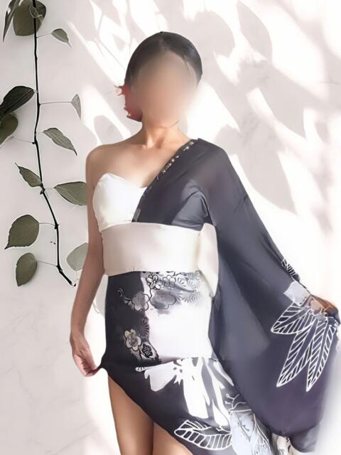 もえ 完熟ばなな札幌・すすきの（人妻熟女デリヘル）