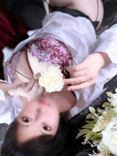 らら 淫乱痴女エステ（出張アロマエステ）