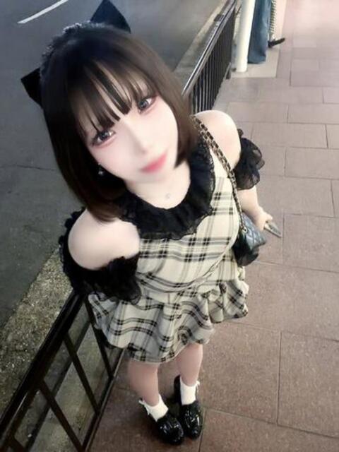 シイナ【18歳ほぼ素人ちゃん】 CLUB CHELSEA(クラブ チェルシー)福井（デリヘル）