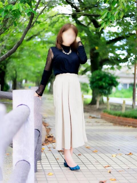 高橋 えみり こあくまな人妻・熟女たち東広島店（KOAKUMAグループ）（人妻・熟女デリヘル）
