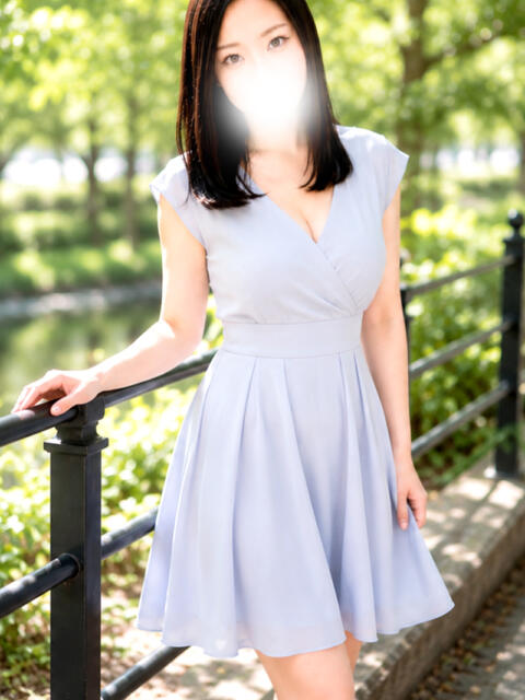 りり 人妻夢想(人妻デリヘル)
