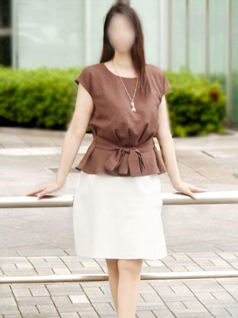 ひとみ 完熟ばなな西川口（熟女専門デリヘル）