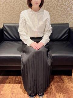 優里奈(ゆりな) エリートな人妻たち新宿(新宿・歌舞伎町/デリヘル)