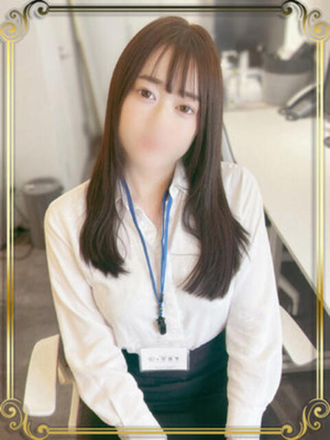 水瀬あいり e女商事 池袋店（ホテヘル＆デリヘル）