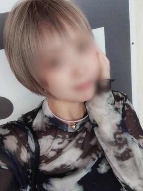 体験入店ゆの 艶妻(若妻ホテヘル)