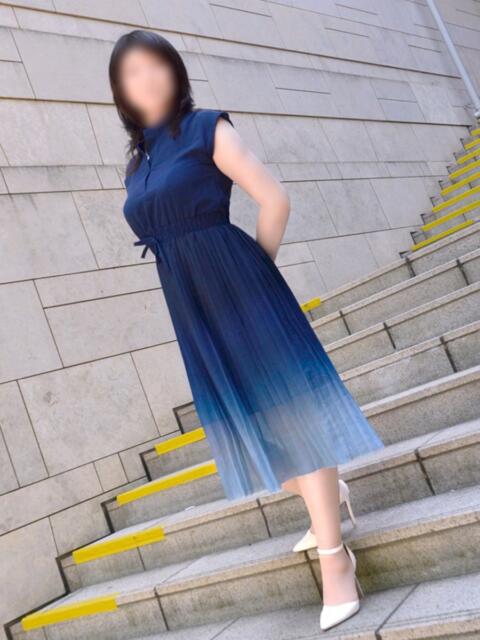 夏帆 東京人妻フォーシーズンズ（人妻・熟女待ち合わせデリヘル）