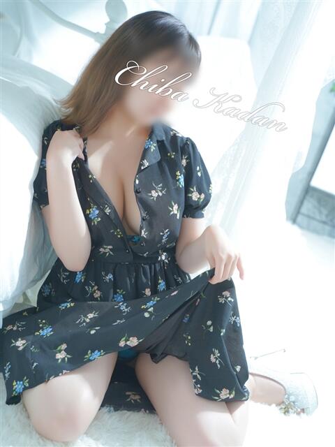 もも 千葉人妻花壇(人妻デリヘル)