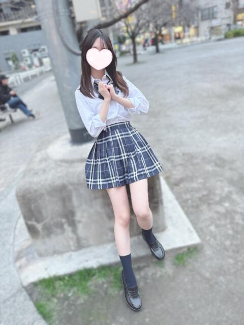 体験期間いおり『上品すぎる!!綺麗で可愛い極上ルックスに魅了必至』 錦糸町派遣型JKリフレガチあい（派遣リフレ）