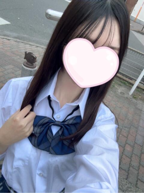 体験期間いおり『上品すぎる!!綺麗で可愛い極上ルックスに魅了必至』 錦糸町派遣型JKリフレガチあい（派遣リフレ）