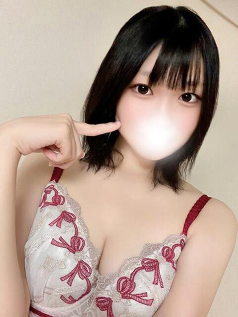 ゆら 白い巨乳(ホテヘル)